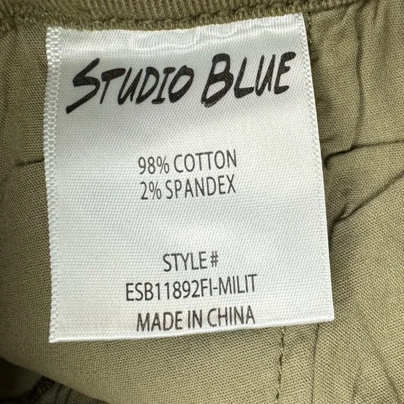 STUDIO BLUE Women's size 29 Military Olive mid-rise skinny pants NWT